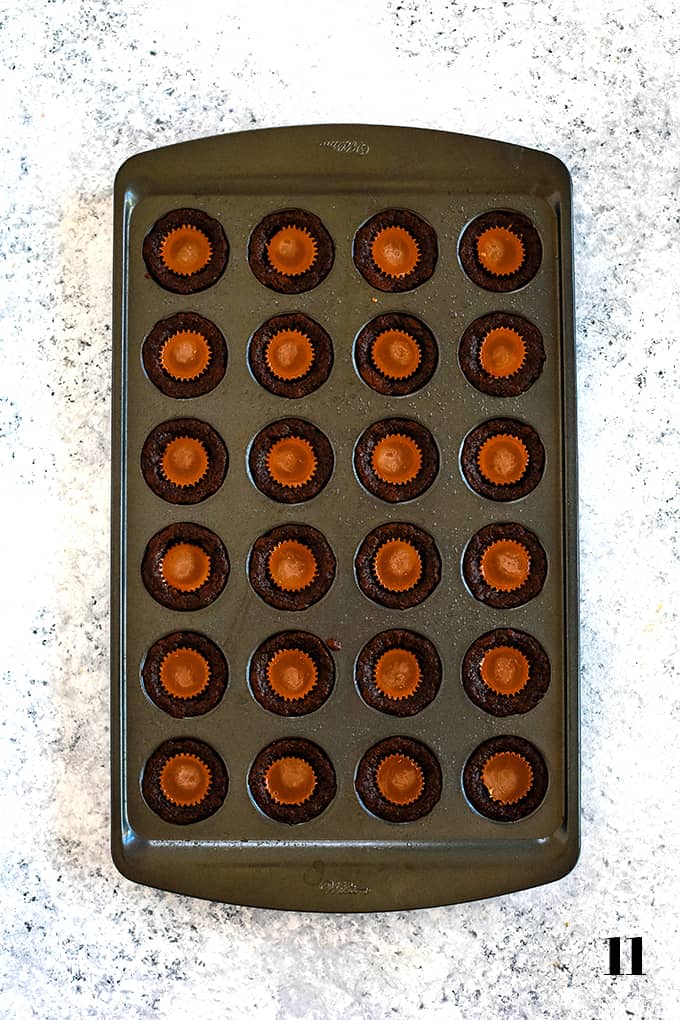 How to prepare Peanut Butter Cup Brownie Bites, step 11.
