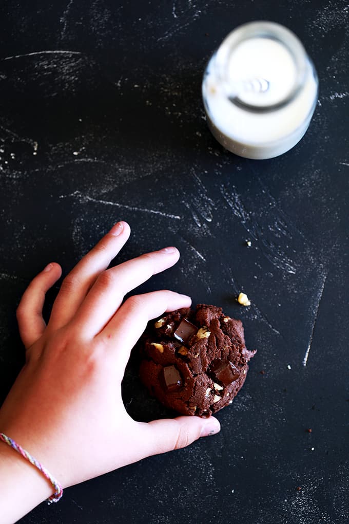 These delicious Double Chocolate Walnut Brownie Cookies contain a substantial amount of cocoa, melty chocolate chunks and chopped walnuts and take just 10 minutes to prepare.
