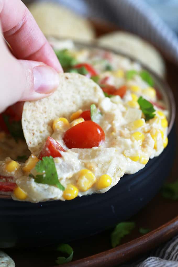 https://melaniemakes.com/images/2013/12/salsa-verde-corn-dip-7.jpg