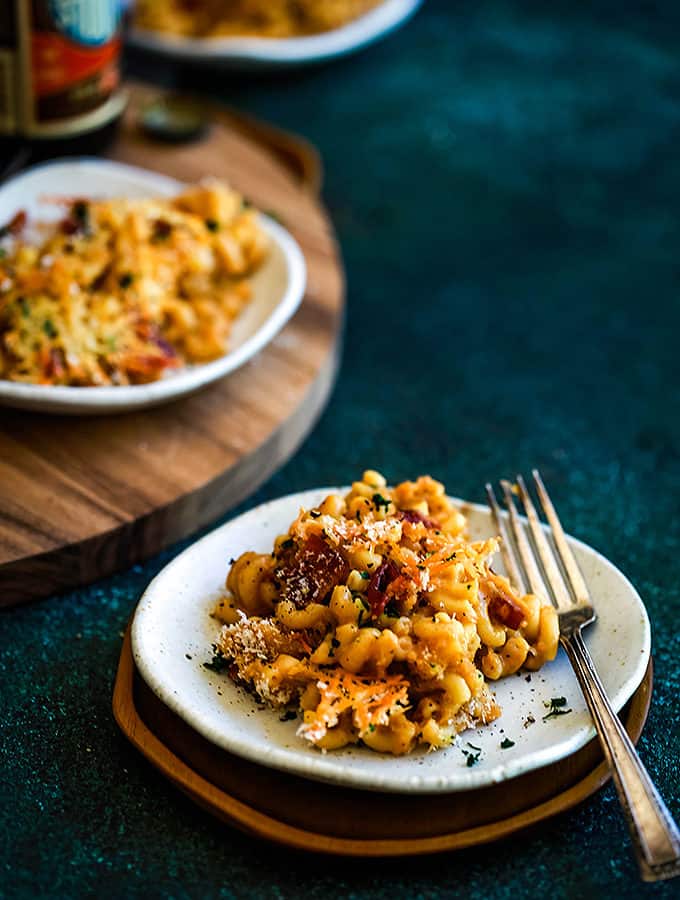 Bacon Crusted Beer Mac and Cheese