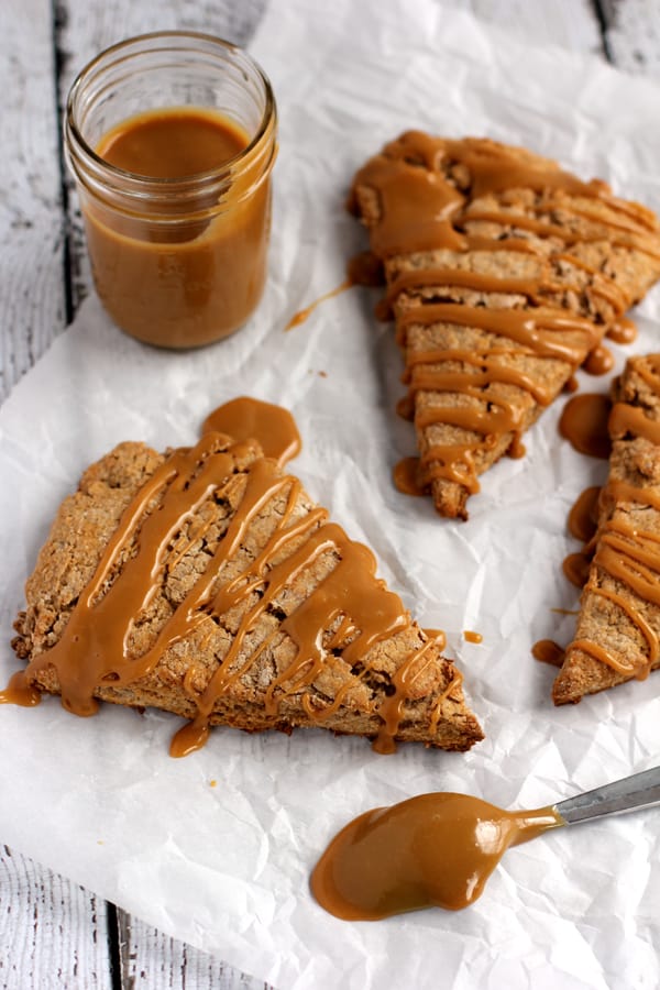 Cinnamon Maple Dulce de Leche Scones | Melanie Makes melaniemakes.com