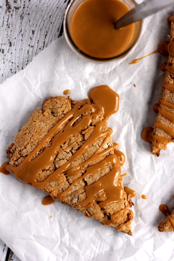 Cinnamon Maple Dulce de Leche Scones | Melanie Makes melaniemakes.com
