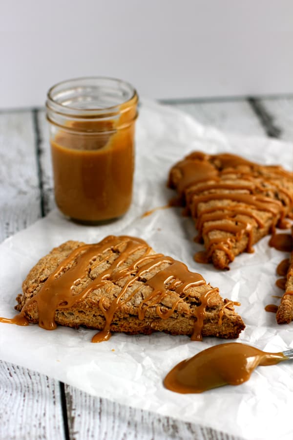 Cinnamon Maple Dulce de Leche Scones | Melanie Makes melaniemakes.com