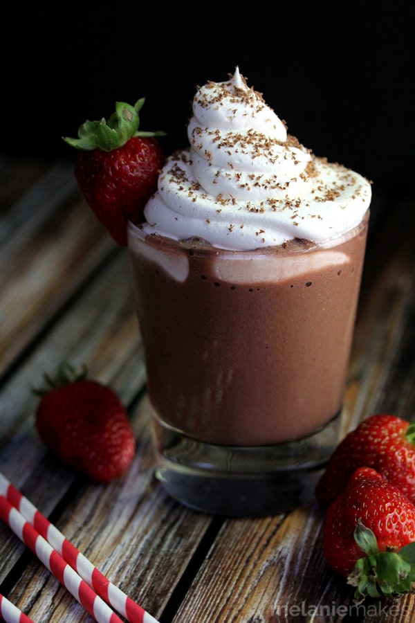 Chocolate Covered Strawberry Pudding Smoothies | Melanie Makes
