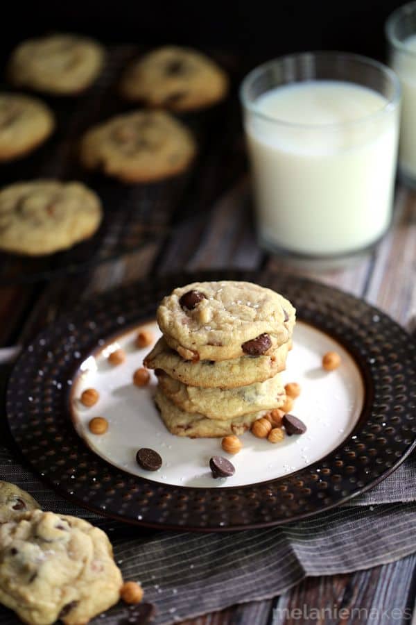 Salted Caramel Dark Chocolate Chip Cookies | Melanie Makes