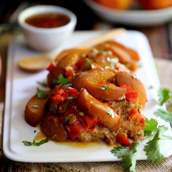 Slow Cooker Peach and Pepper Pork Chops
