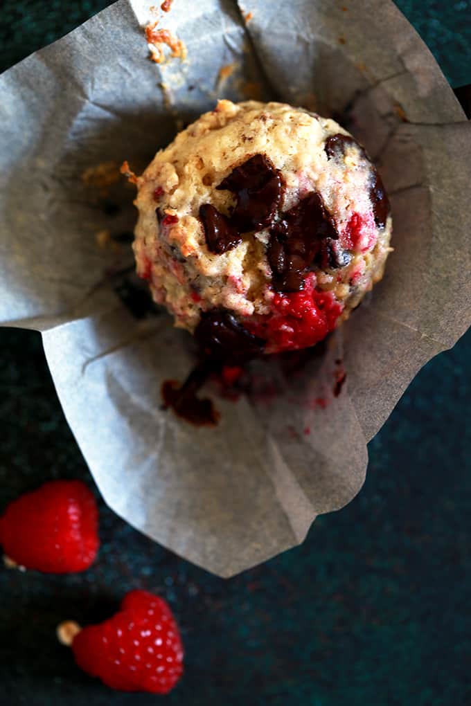 These five ingredient Raspberry Chocolate Chunk Oatmeal Muffins are totally coffee shop worthy, yet take just five minutes to prep thanks to my kitchen shortcut.